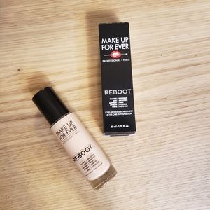 Makeup forever reboot y218